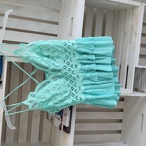 Zenana mint top